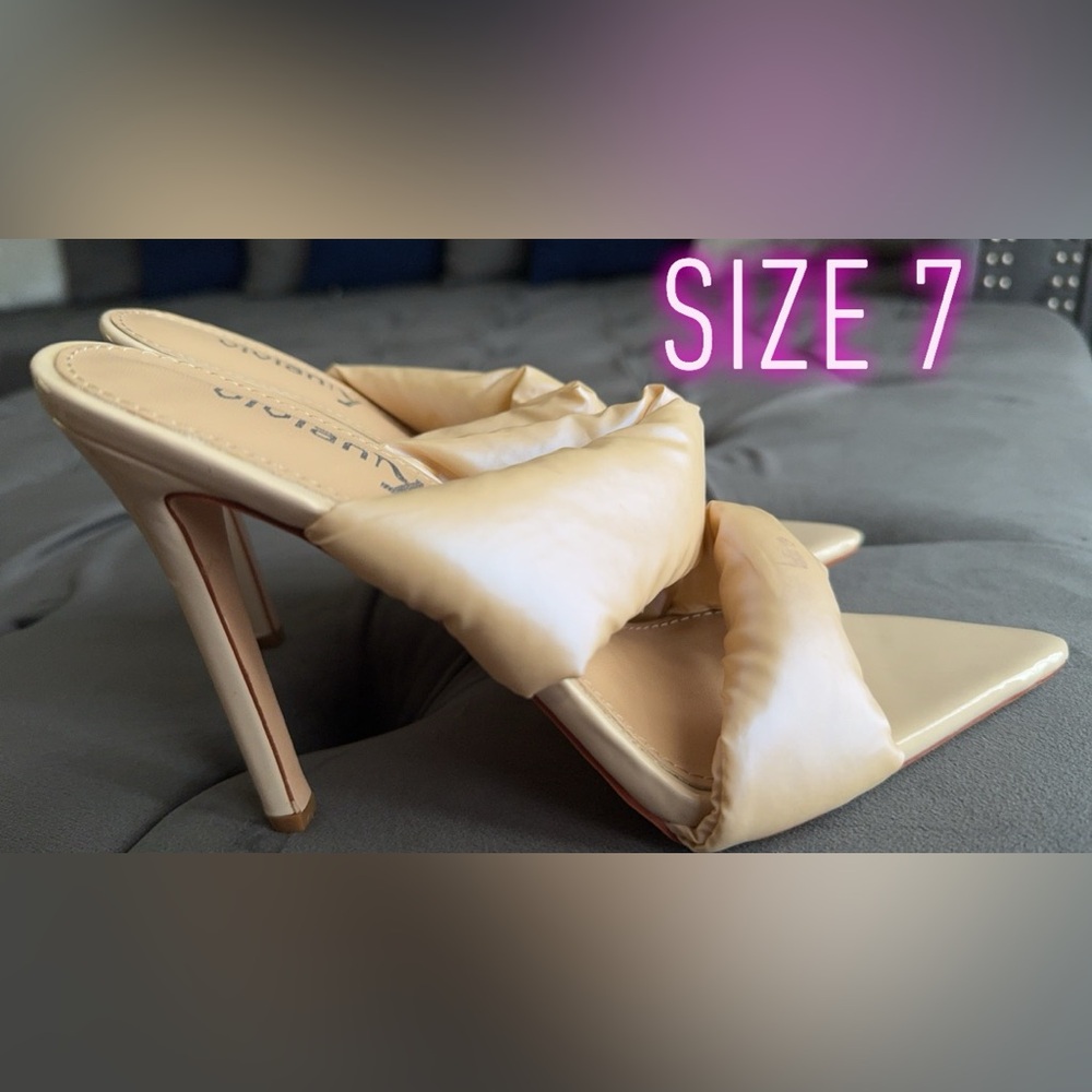 Trendy heels!